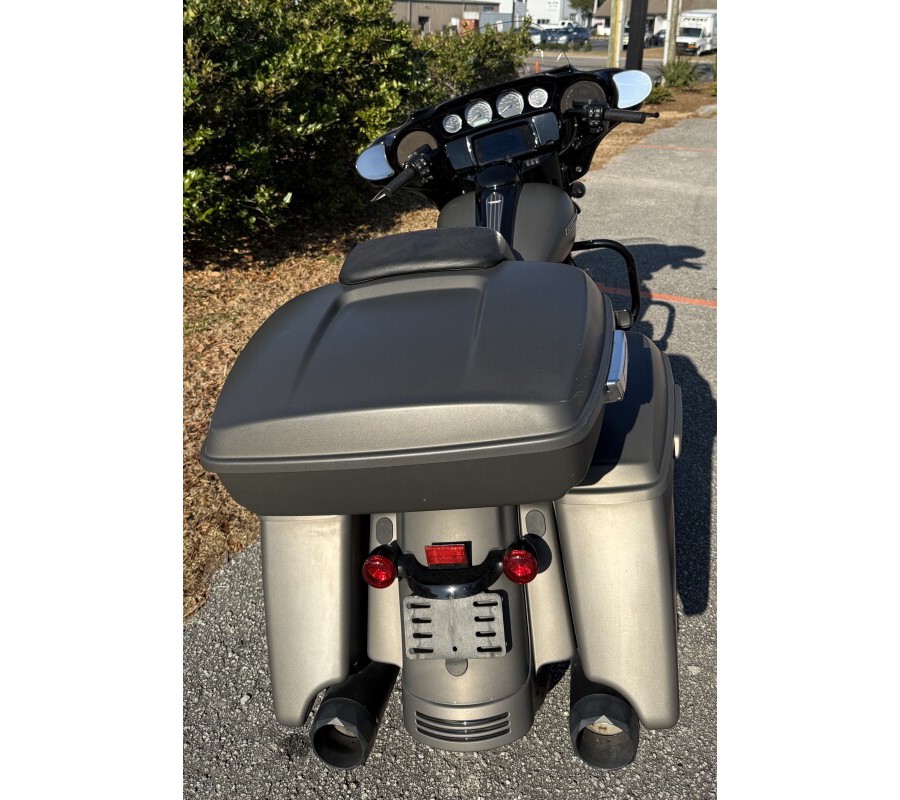 2019 Harley-Davidson® FLHXS Street Glide® Special