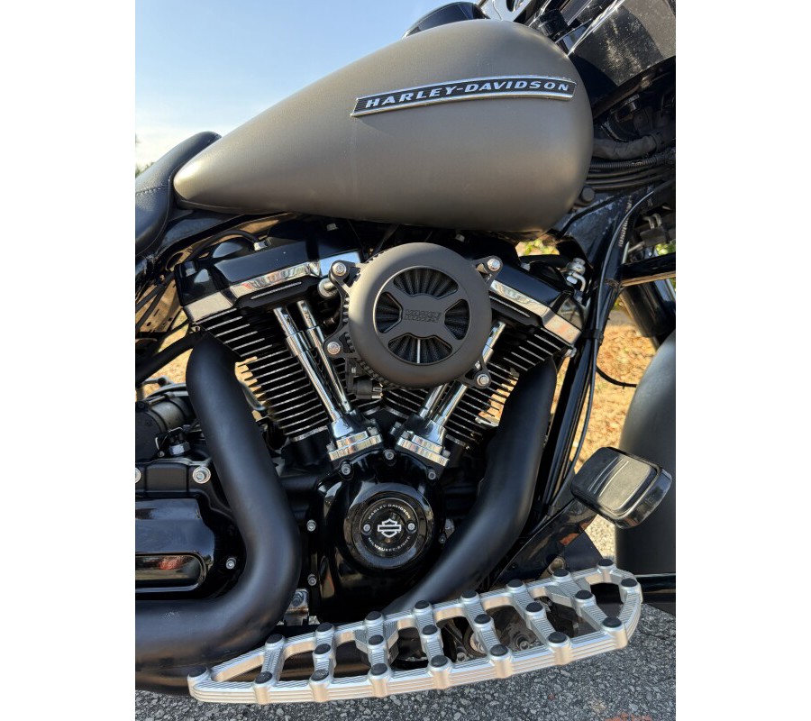 2019 Harley-Davidson® FLHXS Street Glide® Special