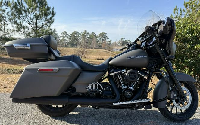 2019 Harley-Davidson® FLHXS Street Glide® Special
