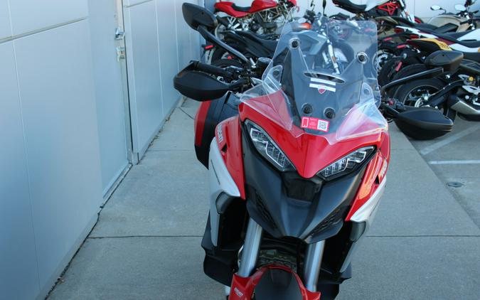 2024 Ducati Multistrada V4 S Travel & Radar