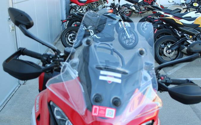 2024 Ducati Multistrada V4 S Travel & Radar