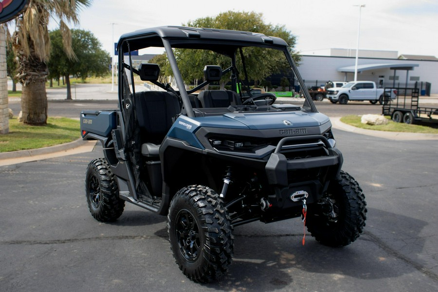2026 CAN-AM DEFENDER XT HD11