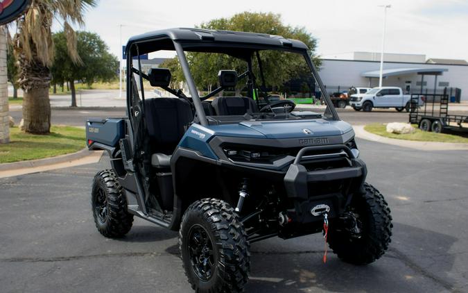 2026 CAN-AM DEFENDER XT HD11