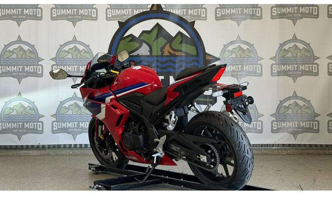 2025 CBR500R - Honda