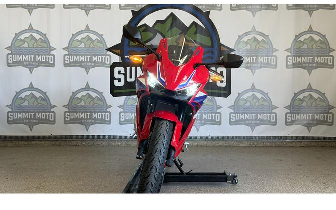 2025 CBR500R - Honda