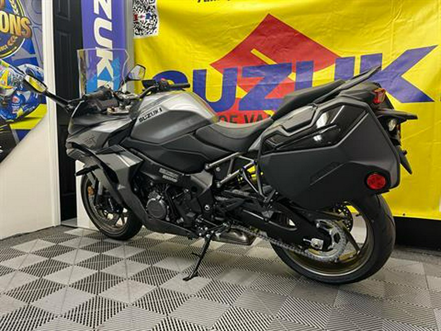 2025 Suzuki GSX-S1000GT+
