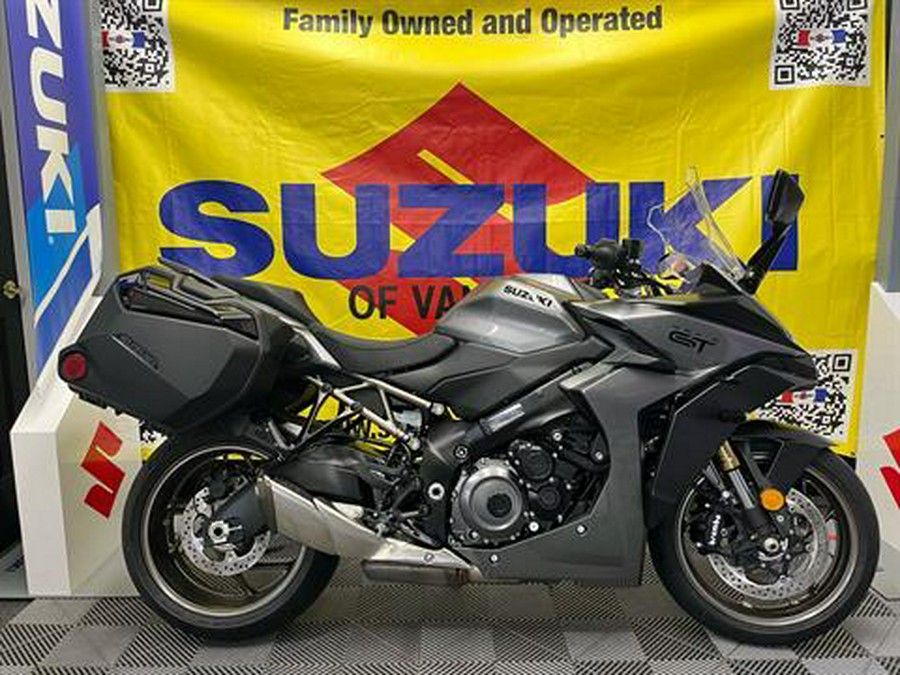 2025 Suzuki GSX-S1000GT+