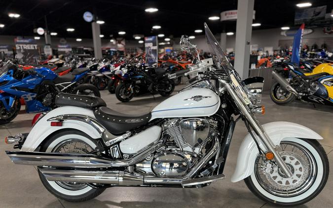 2025 Suzuki Boulevard C50T Special