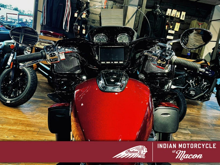 2024 Indian Motorcycle® Pursuit® Limited Sunset Red Metallic