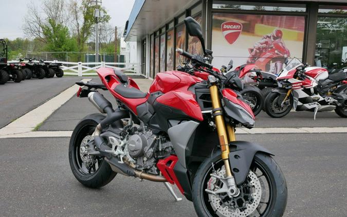 2026 DUCATI Streetfighter V2