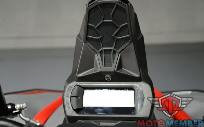 2026 Can-Am Renegade X Mr 1000 R Hyper Silver & Legion Red