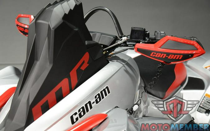 2026 Can-Am Renegade X Mr 1000 R Hyper Silver & Legion Red
