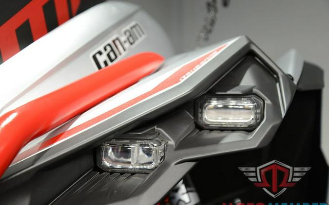 2026 Can-Am Renegade X Mr 1000 R Hyper Silver & Legion Red