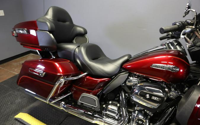 2017 Harley-Davidson Electra Glide Ultra Classic Two-Tone Mysterious Red Sunglo/Velocity Red Sung