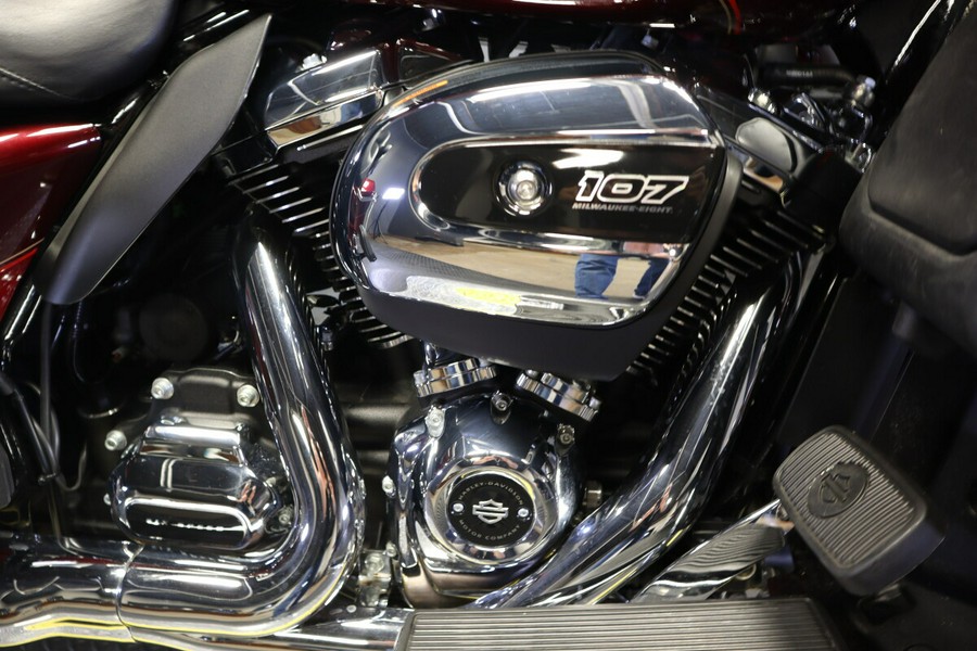 2017 Harley-Davidson Electra Glide Ultra Classic Two-Tone Mysterious Red Sunglo/Velocity Red Sung