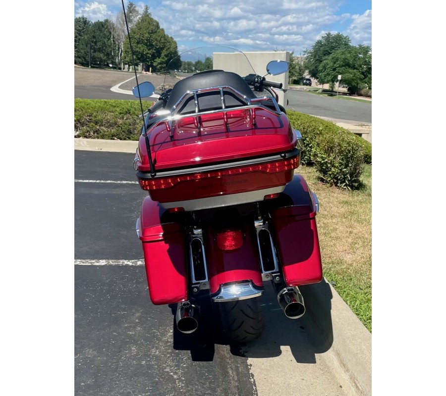 2019 Harley-Davidson Road Glide Ultra Wicked Red/Barracuda Silver