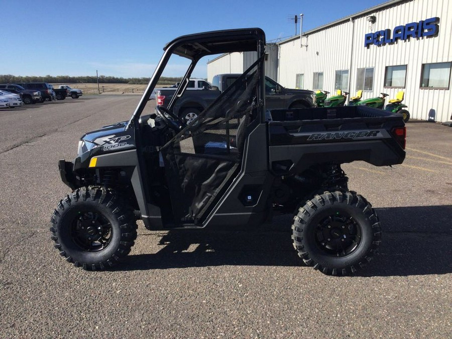 2025 Polaris Industries RANGER XP 1000 Premium Onyx Black