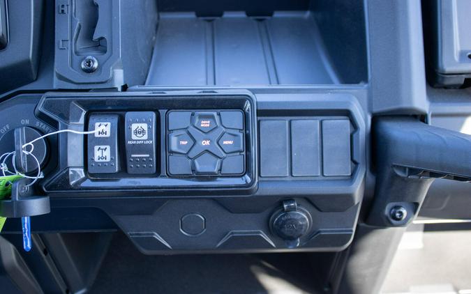 2026 CAN-AM DEFENDER XT HD7