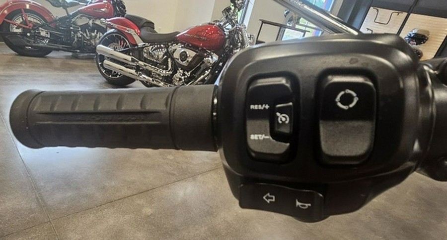 2025 Harley-Davidson Softail FLFB - Fat Boy