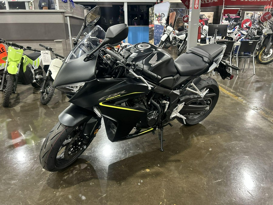 2026 Honda CBR650R E-CLUTCH
