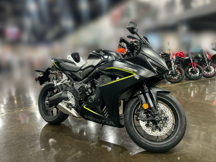 2026 Honda CBR650R E-CLUTCH