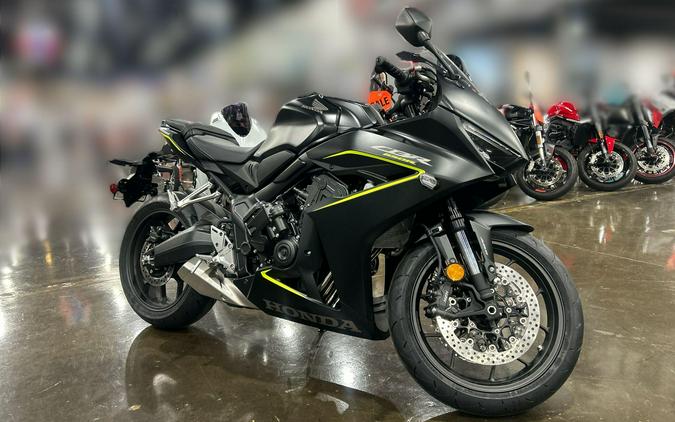 2026 Honda CBR650R E-CLUTCH
