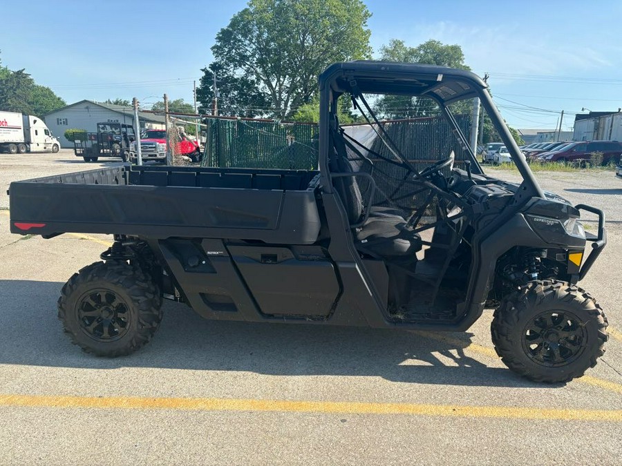 2024 Can-Am™ Defender PRO XT HD10