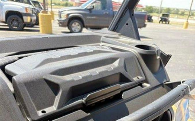 2026 Can-Am Defender PRO XT