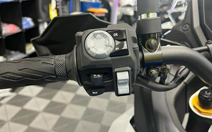 2026 Suzuki GSX-S1000GX+