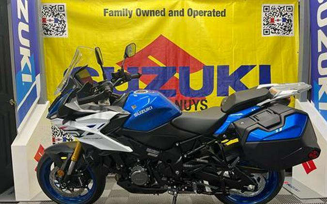 2026 Suzuki GSX-S1000GX+