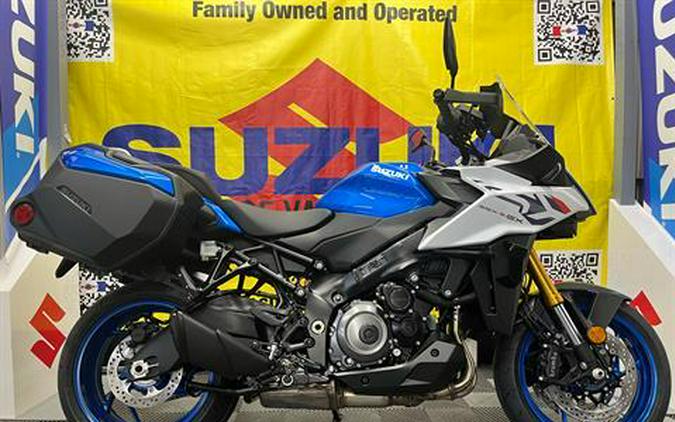 2026 Suzuki GSX-S1000GX+