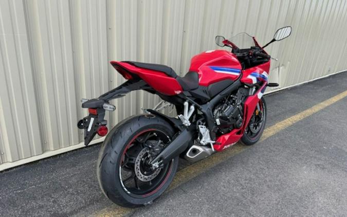 2026 Honda CBR650R E-Clutch