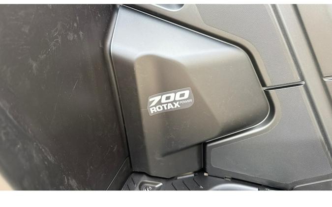 2026 Can-Am OUTLANDER 700 MAX XT