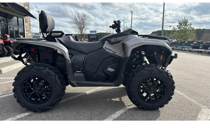2026 Can-Am OUTLANDER 700 MAX XT