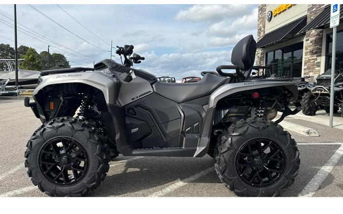 2026 Can-Am OUTLANDER 700 MAX XT