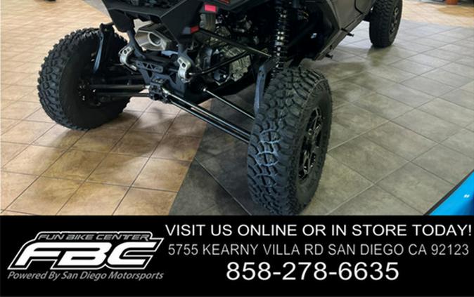 2025 Can-Am Maverick R MAX X Triple Black