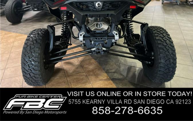 2025 Can-Am Maverick R MAX X Triple Black