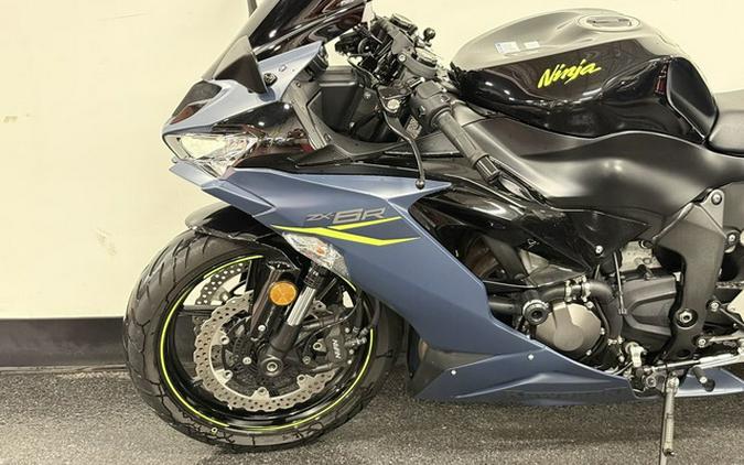 2022 Kawasaki Ninja ZX-6R Metallic Matte Twilight Blue/Metallic Diablo Black