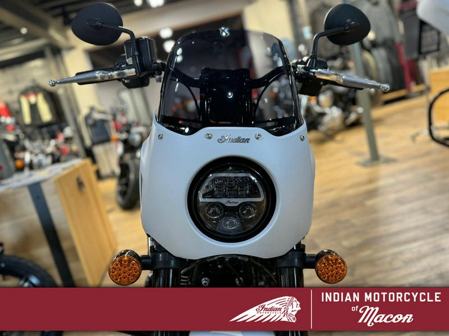 2024 Indian Motorcycle® Sport Chief Ghost White Metallic Smoke