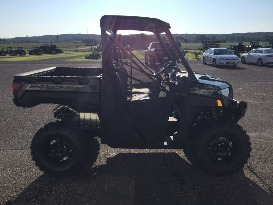 2025 Polaris Industries RANGER XP 1000 Premium Onyx Black