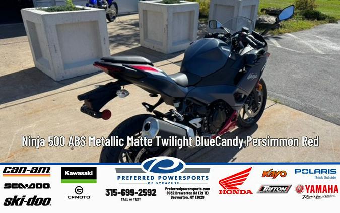 2026 Kawasaki Ninja 500 SE ABS Metallic Matte Twilight Blue/Candy Persimmon Red