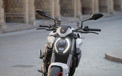 2026 Ducati Monster Plus Iceberg White