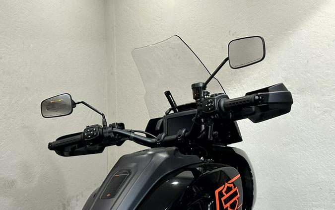 2026 Harley-Davidson® Pan America® 1250 ST Vivid Black Black Trim