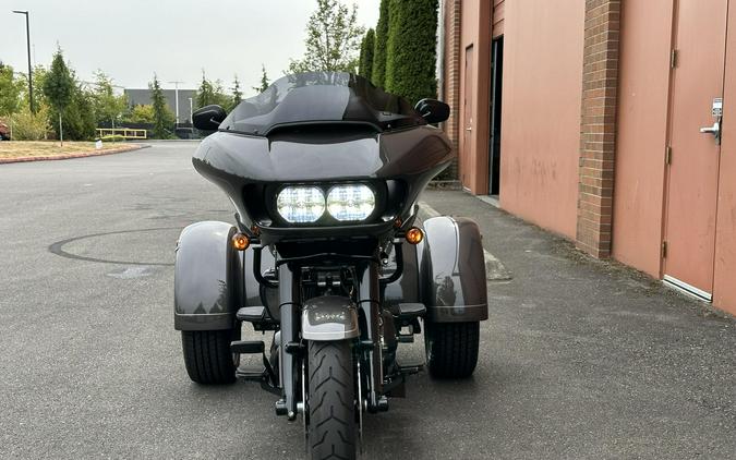 Harley-Davidson® Road Glide® 3 Gray Haze