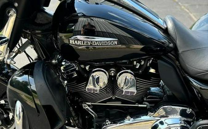 2018 Harley-Davidson® FLHTCUTG - Tri Glide® Ultra