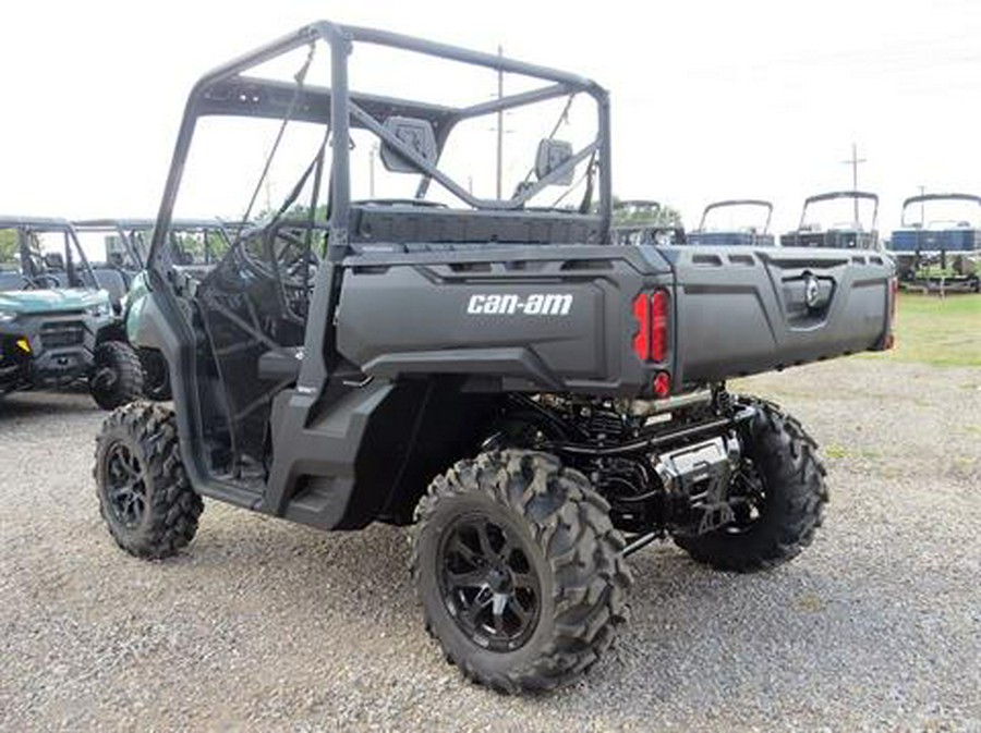 2025 Can-Am Defender DPS HD10