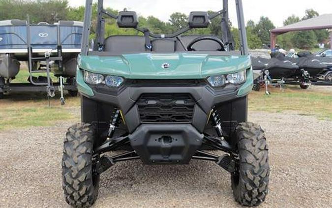 2025 Can-Am Defender DPS HD10