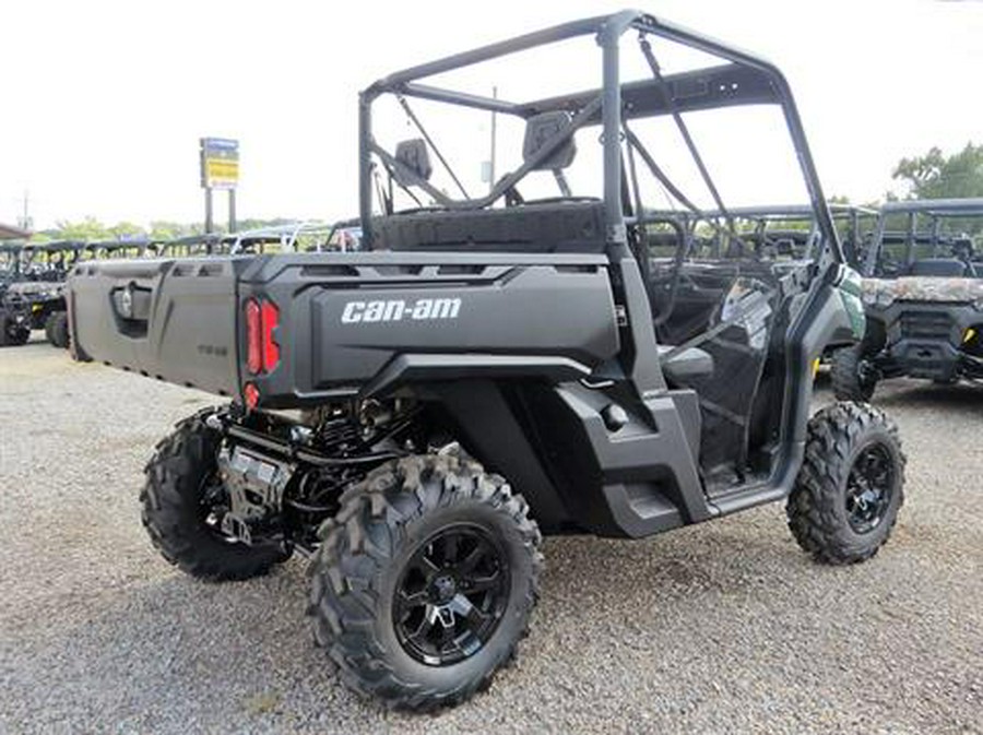 2025 Can-Am Defender DPS HD10