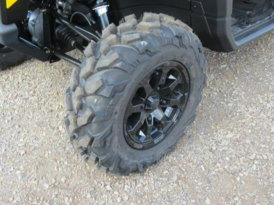 2025 Can-Am Defender DPS HD10