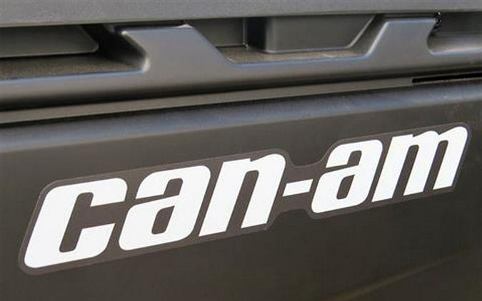 2025 Can-Am Defender DPS HD10